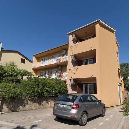 Apartment Anton Cres Exteriér fotografie